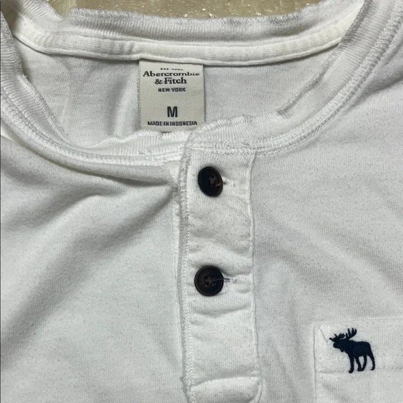 Abercrombie & Fitch White Henley Tee with Navy Logo - Picture 3 of 4